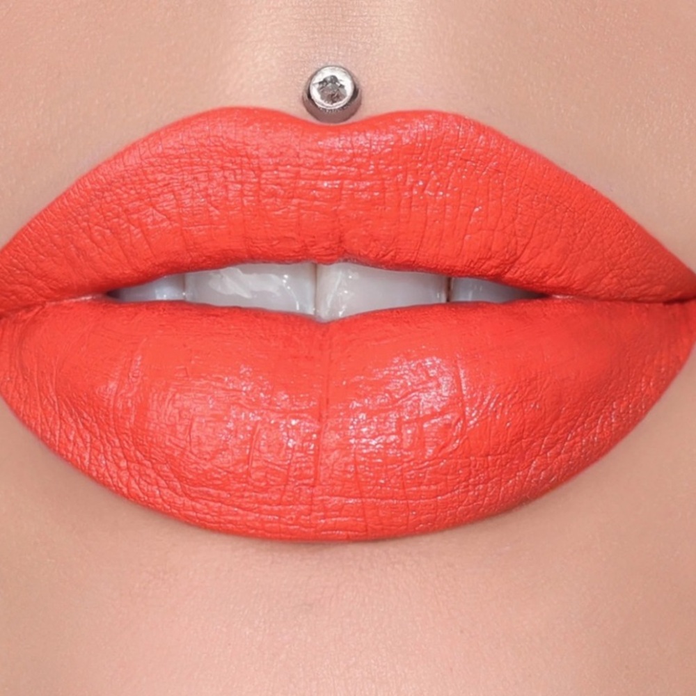 PRICKJEFFREE STAR Velvet Trap lipstick